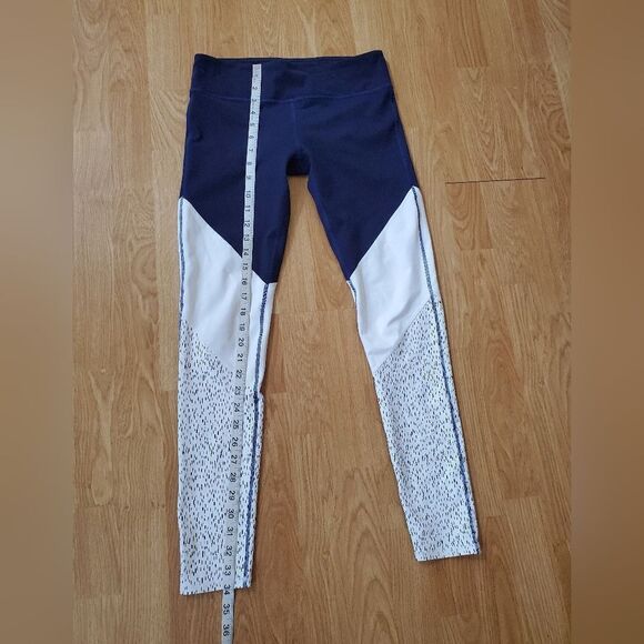 Fabletics Salar Statement PowerHold Legging sz Sm - Picture 10 of 12